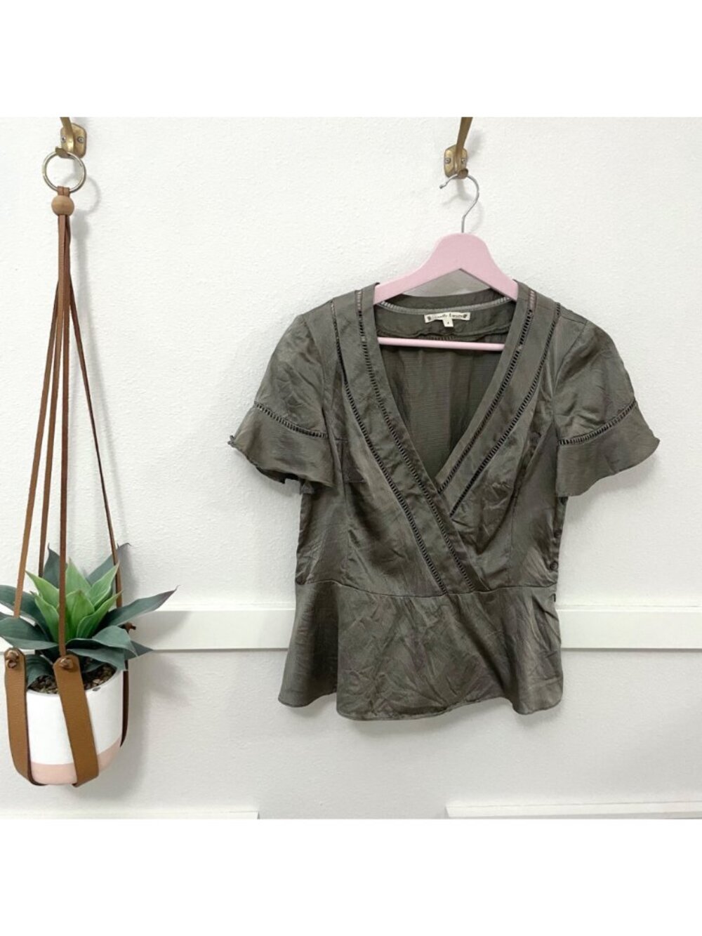 Nanette Lepore Vintage Grey Silk Short Sleeve Size 4 V Neck Y2K Romantic Minimal - Picture 2 of 8